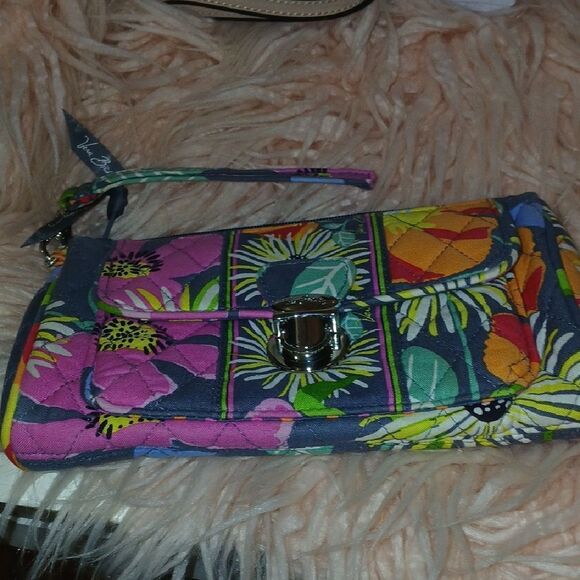 Vibrant Floral Women's Bag - Picture 2 of 9